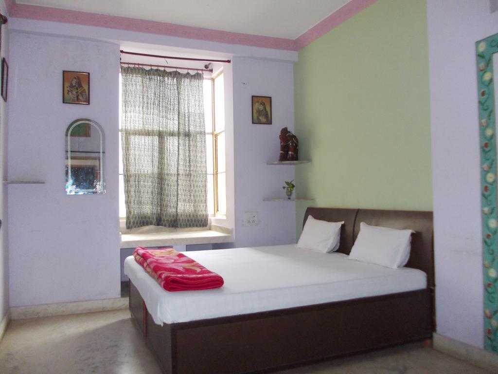 Raj Mahal Guest House บุนดิ ภายนอก รูปภาพ
