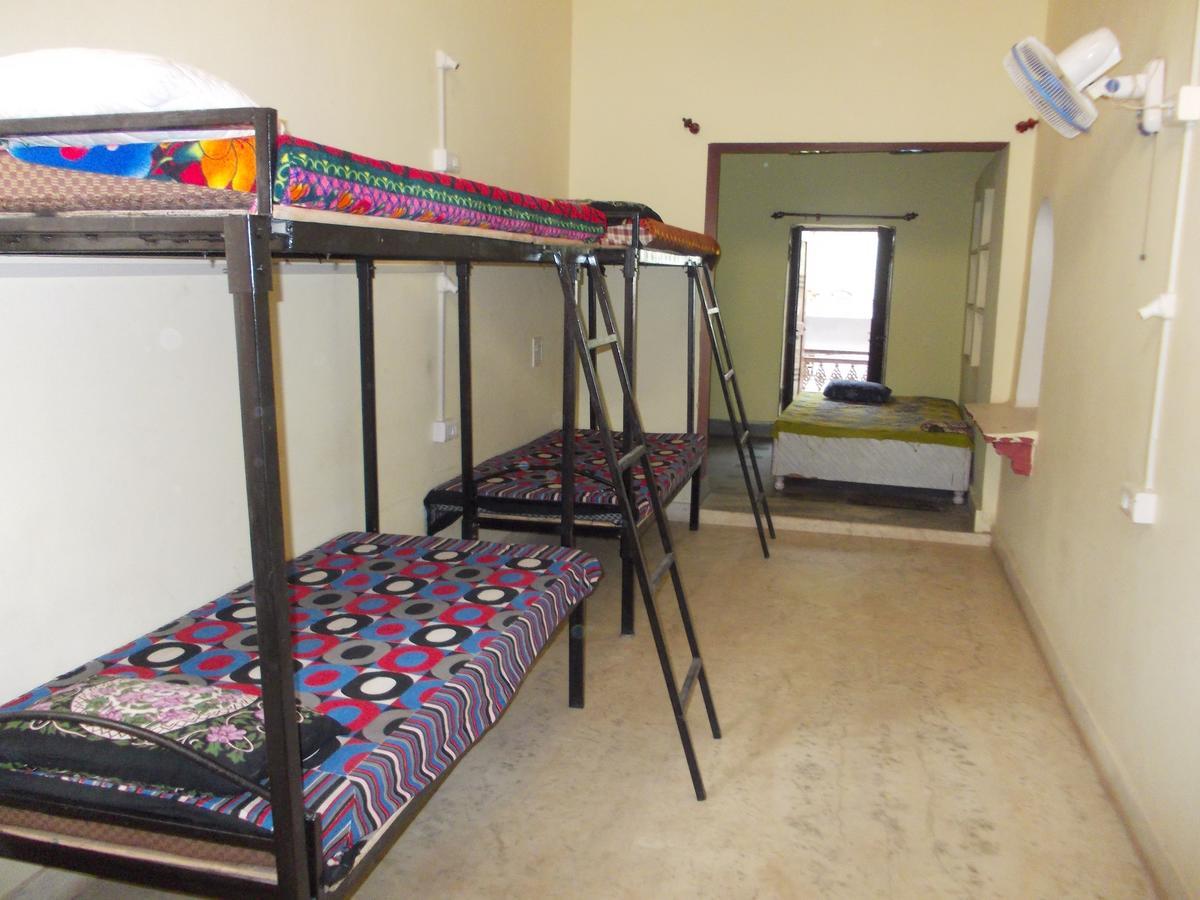 Raj Mahal Guest House บุนดิ ภายนอก รูปภาพ